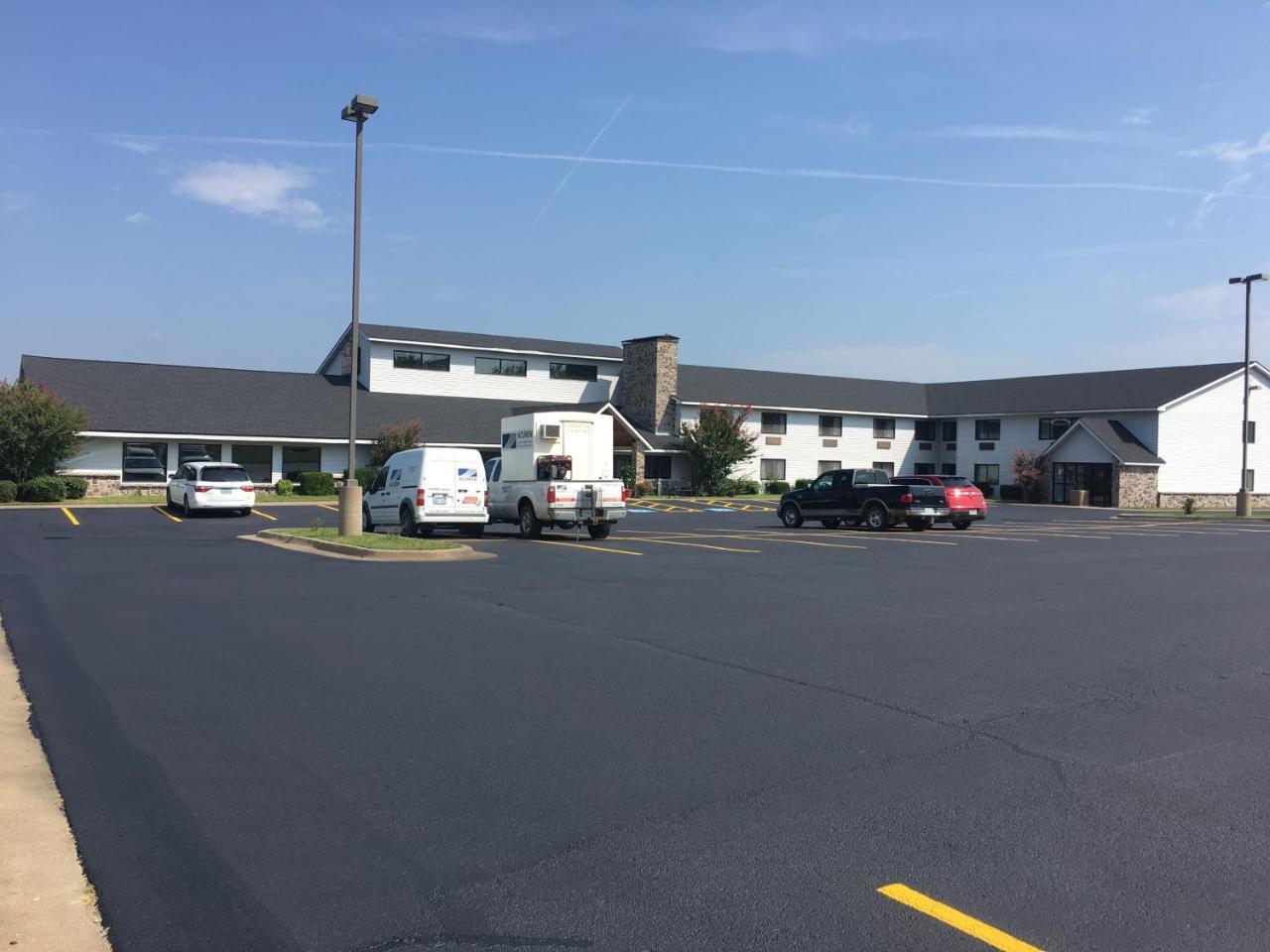 Regency Inn And Suites Stilwell Exterior foto